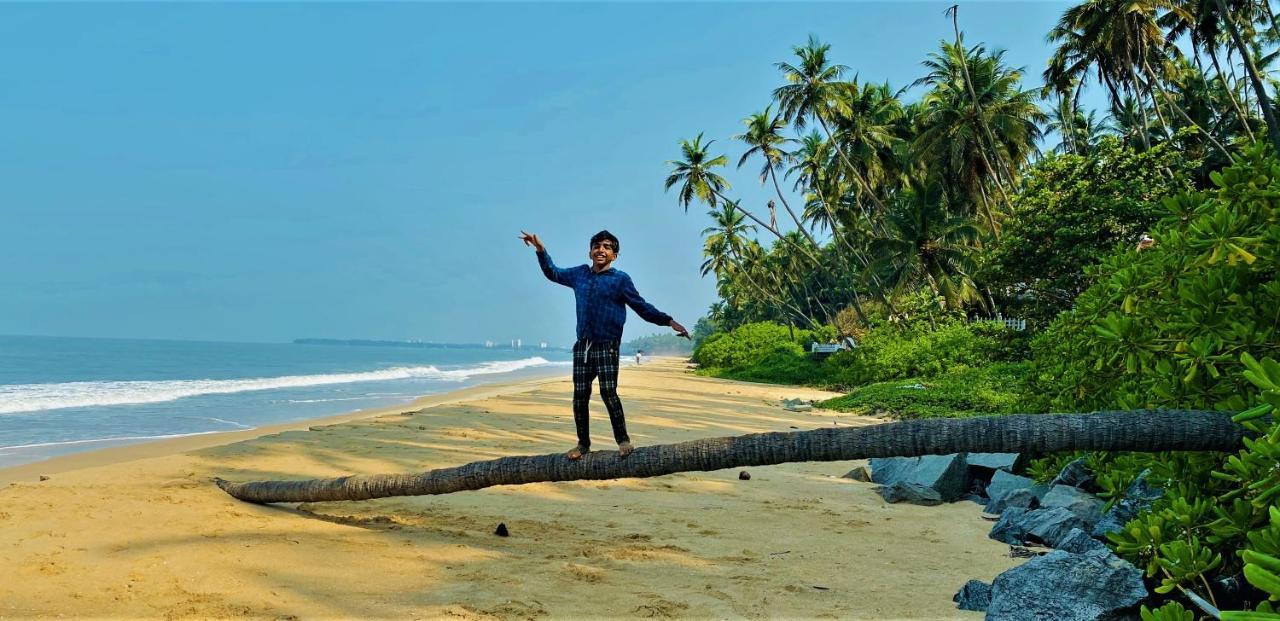 White Shell Beach House Kannur Eksteriør billede