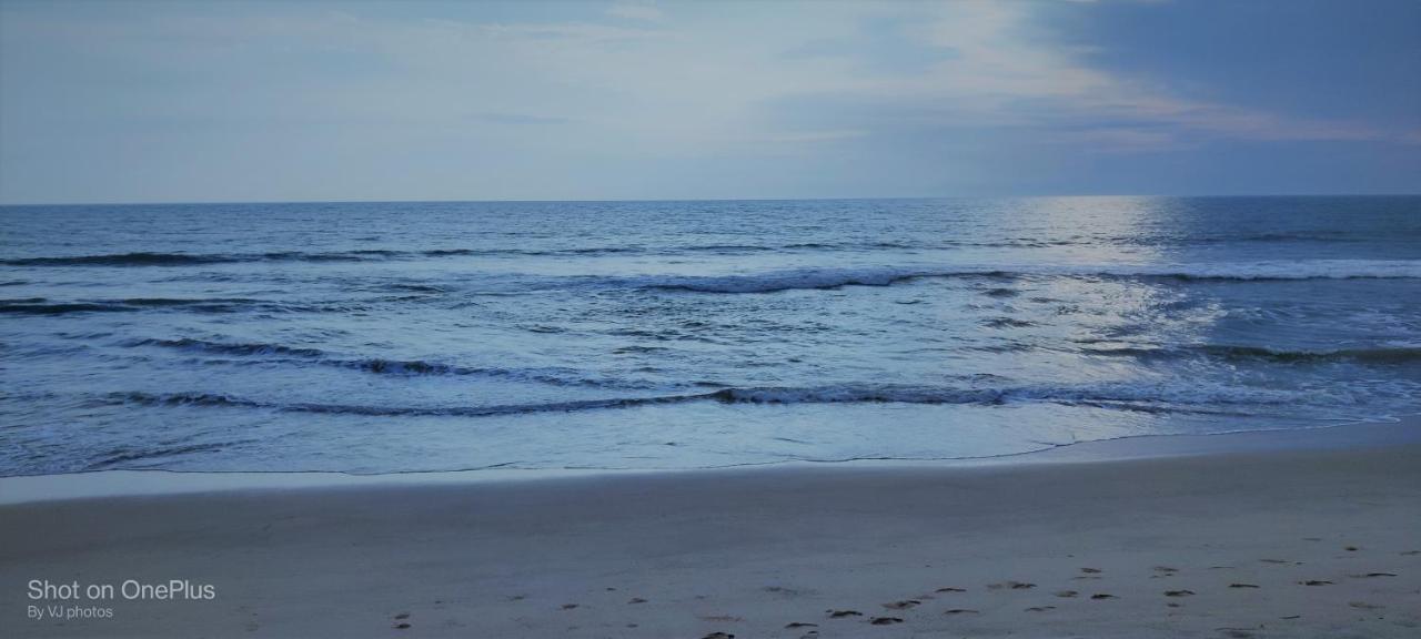 White Shell Beach House Kannur Eksteriør billede