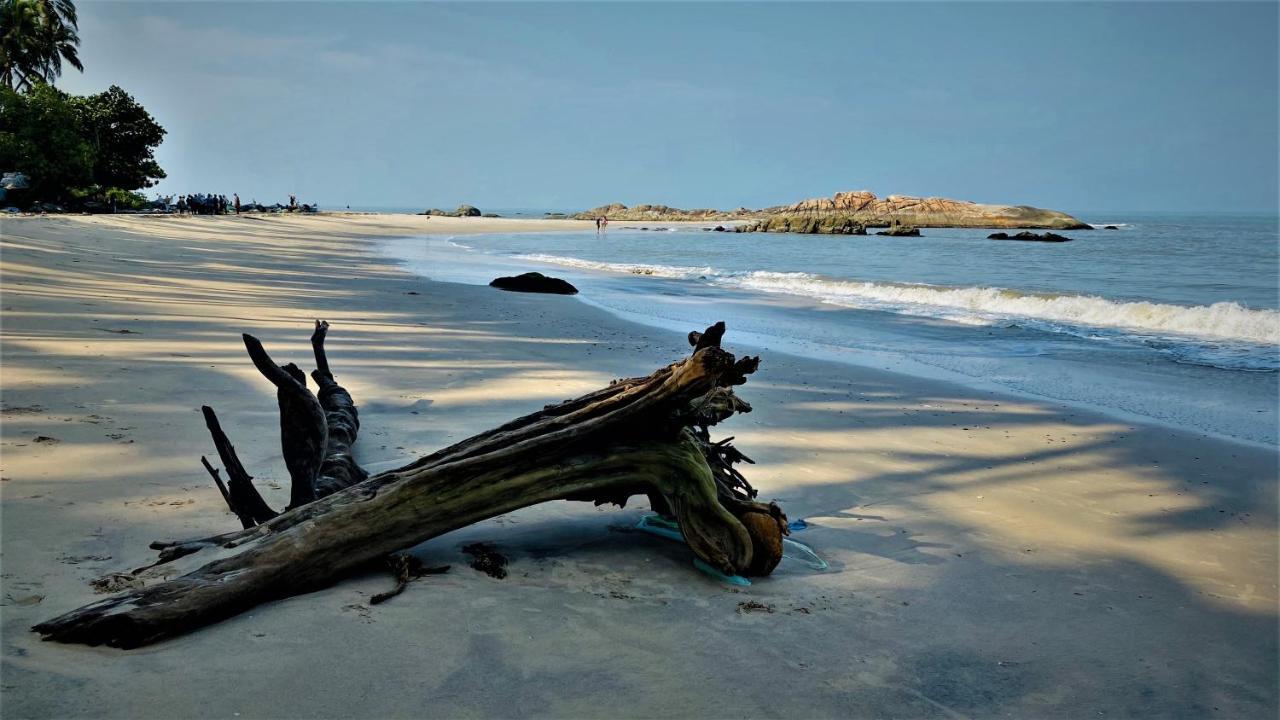White Shell Beach House Kannur Eksteriør billede
